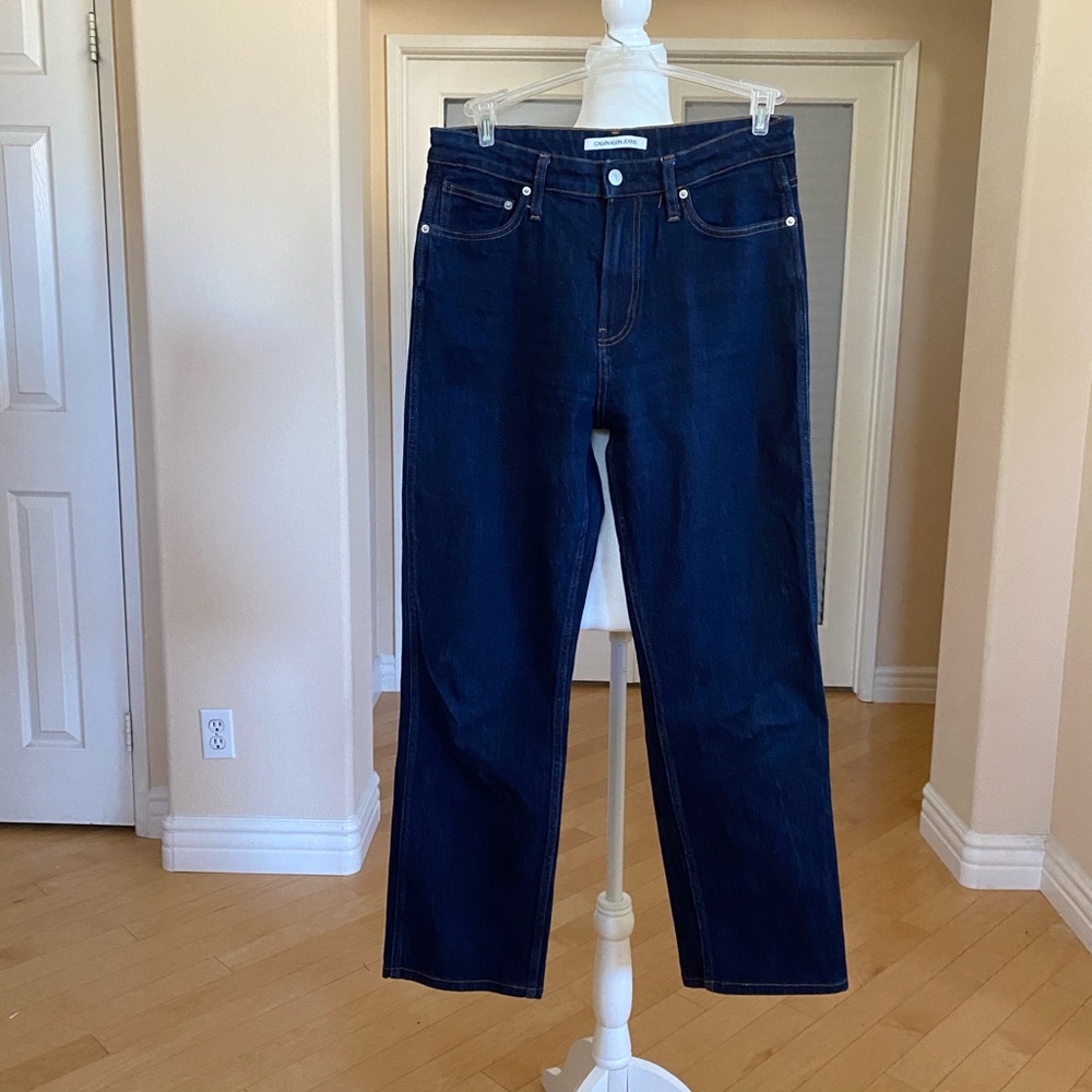 Calvin Klein High Rise Straight Jenna Rinse Jeans Red Logo Label